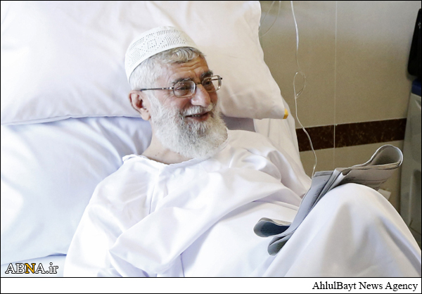 عکس/ نشاط رهبر انقلاب؛ یک روز پس از عمل جراحی